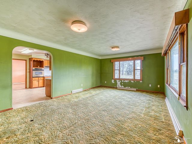 1932 W Albain Road, Raisinville Twp, MI 48161