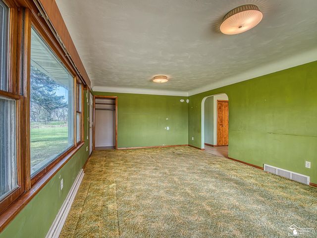 1932 W Albain Road, Raisinville Twp, MI 48161