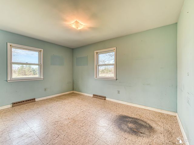 1932 W Albain Road, Raisinville Twp, MI 48161