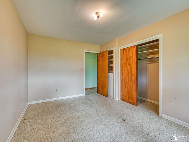 1932 W Albain Road, Raisinville Twp, MI 48161