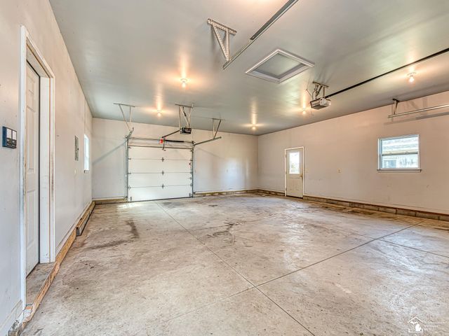 1932 W Albain Road, Raisinville Twp, MI 48161