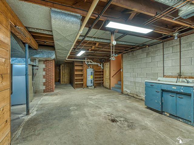 1932 W Albain Road, Raisinville Twp, MI 48161