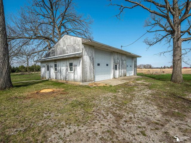 1932 W Albain Road, Raisinville Twp, MI 48161