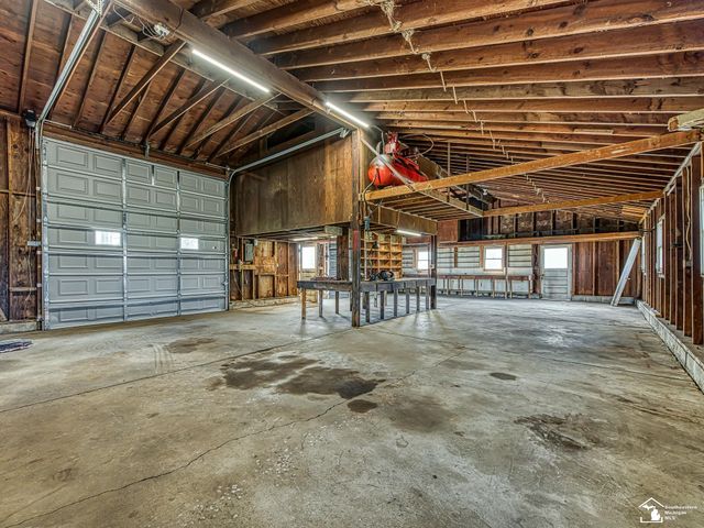 1932 W Albain Road, Raisinville Twp, MI 48161