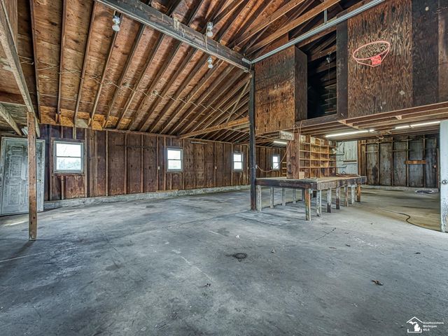 1932 W Albain Road, Raisinville Twp, MI 48161