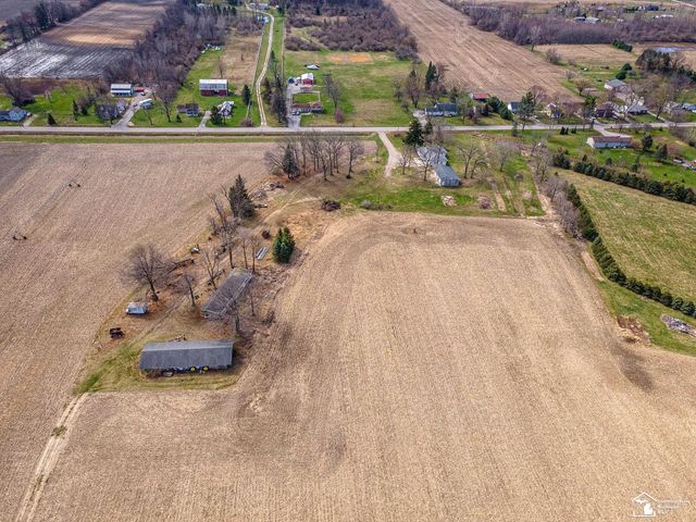 1932 W Albain Road, Raisinville Twp, MI 48161