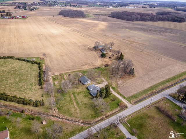 1932 W Albain Road, Raisinville Twp, MI 48161
