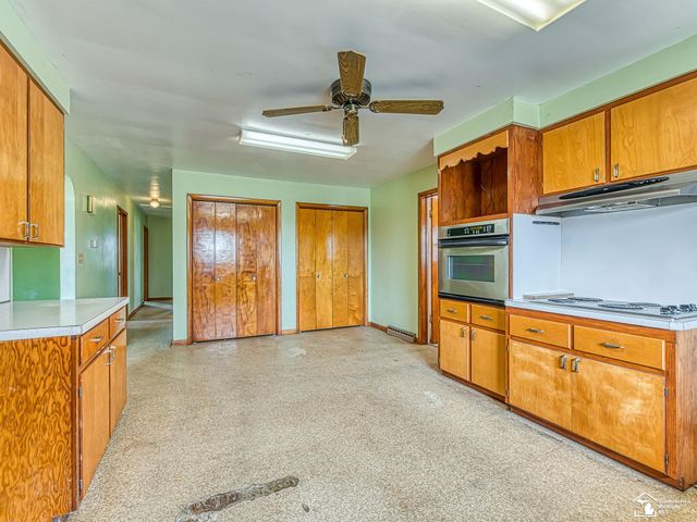 1932 W Albain Road, Raisinville Twp, MI 48161