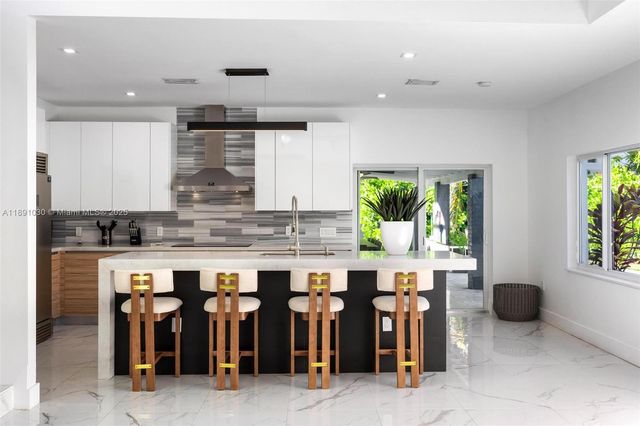 1651 SW 13th Ave na, Miami, FL 33145