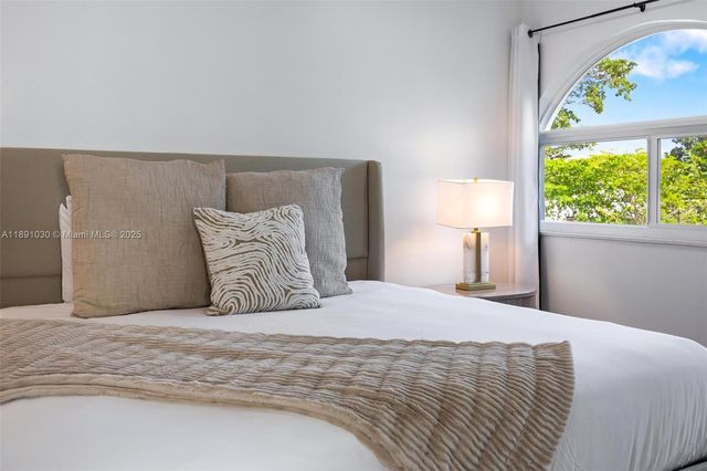 1651 SW 13th Ave na, Miami, FL 33145