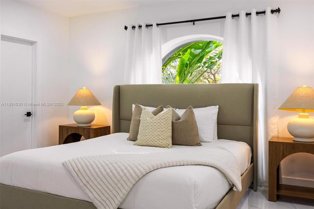 1651 SW 13th Ave na, Miami, FL 33145