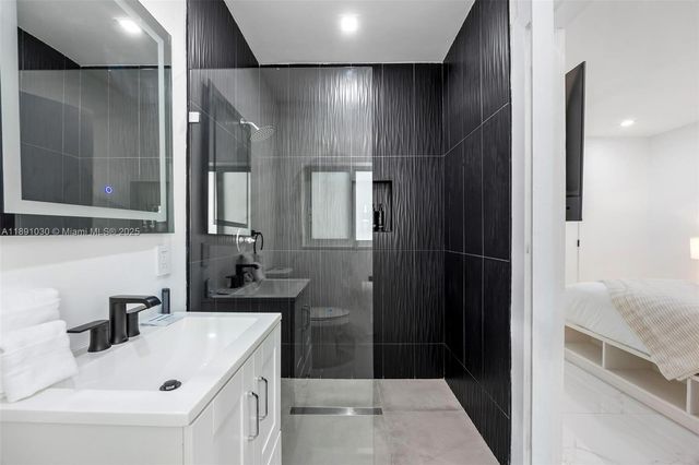 1651 SW 13th Ave na, Miami, FL 33145