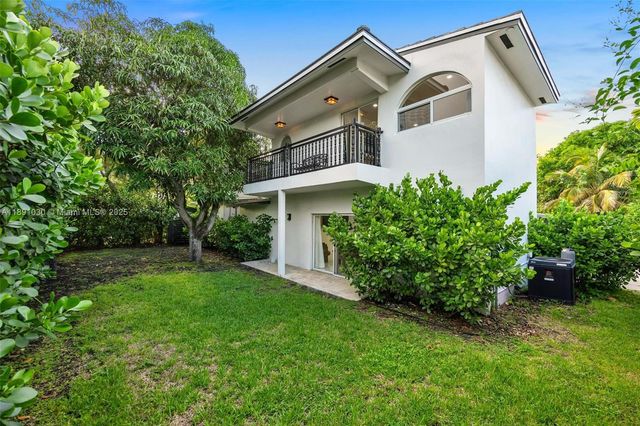 1651 SW 13th Ave na, Miami, FL 33145