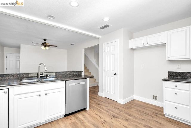 1210 Quail Valley Run, Oakley, CA 94561