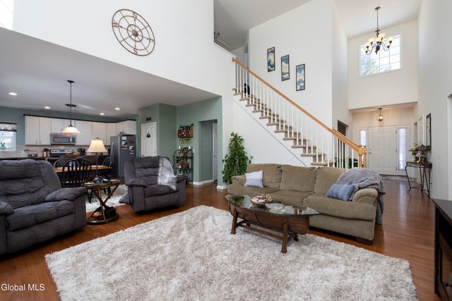 123 Richmond Hill Drive, Queensbury, NY 12804