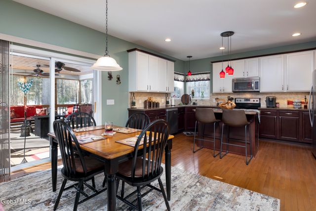 123 Richmond Hill Drive, Queensbury, NY 12804