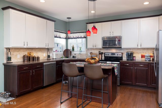 123 Richmond Hill Drive, Queensbury, NY 12804