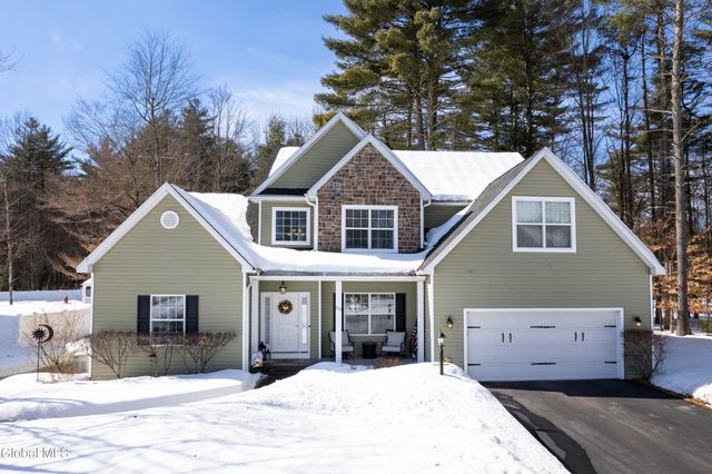 123 Richmond Hill Drive, Queensbury, NY 12804