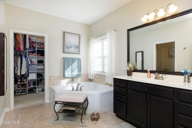 123 Richmond Hill Drive, Queensbury, NY 12804