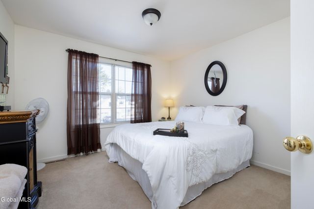 123 Richmond Hill Drive, Queensbury, NY 12804