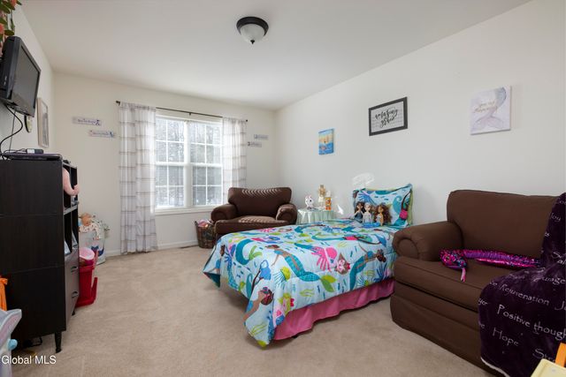 123 Richmond Hill Drive, Queensbury, NY 12804