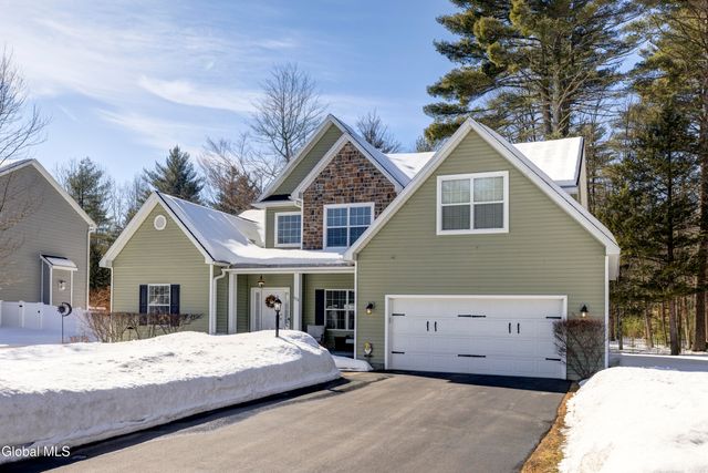 123 Richmond Hill Drive, Queensbury, NY 12804