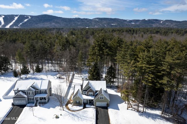 123 Richmond Hill Drive, Queensbury, NY 12804