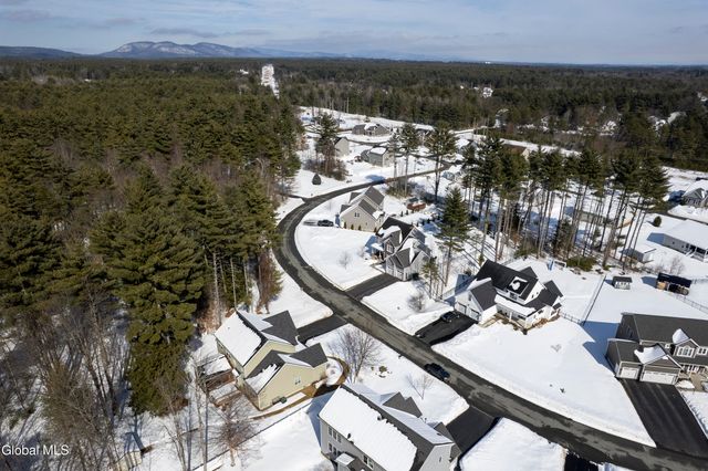 123 Richmond Hill Drive, Queensbury, NY 12804