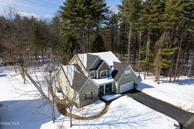 123 Richmond Hill Drive, Queensbury, NY 12804