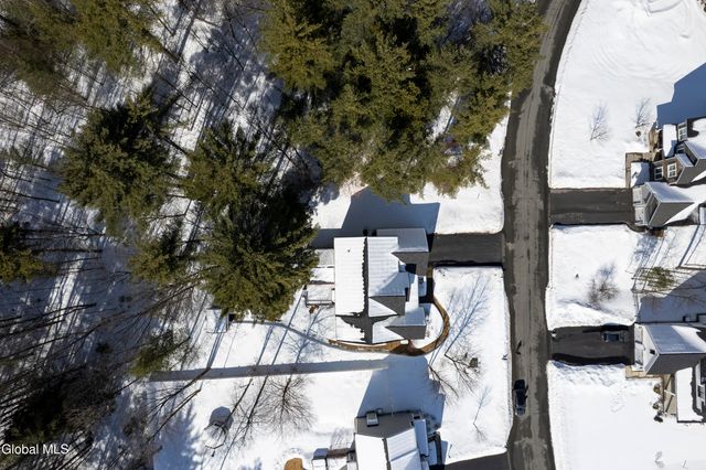 123 Richmond Hill Drive, Queensbury, NY 12804