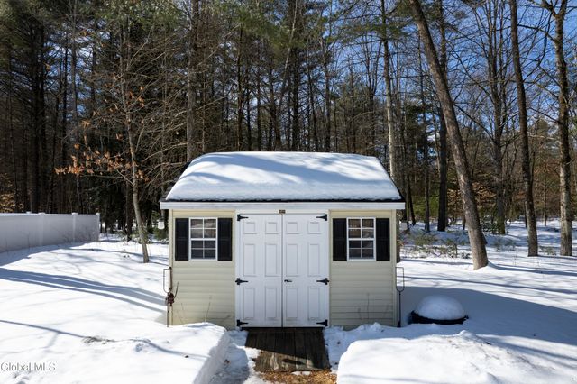 123 Richmond Hill Drive, Queensbury, NY 12804