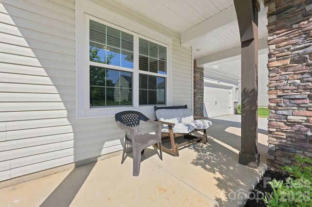 328 Kennerly Center Drive, Mooresville, NC 28115