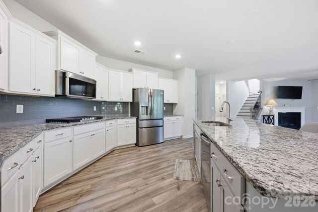 328 Kennerly Center Drive, Mooresville, NC 28115