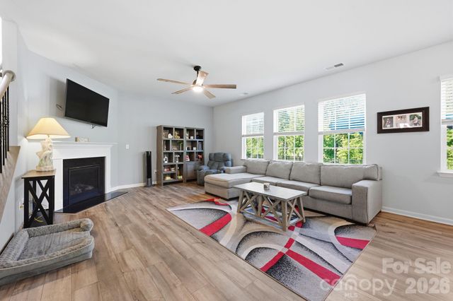 328 Kennerly Center Drive, Mooresville, NC 28115