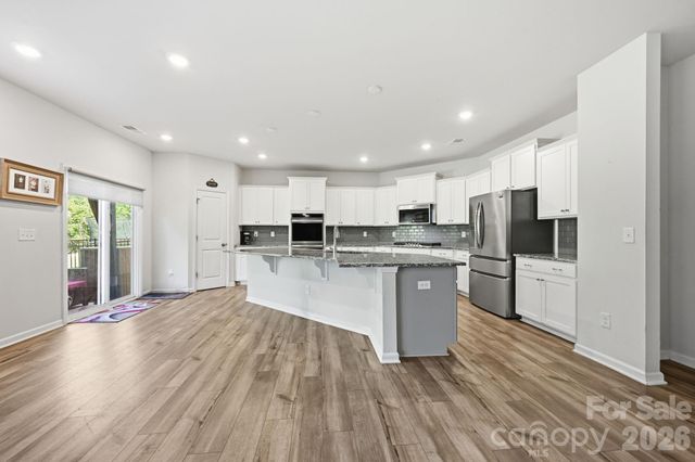328 Kennerly Center Drive, Mooresville, NC 28115