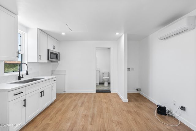 45040 Redwood Avenue, Lancaster, CA 93534