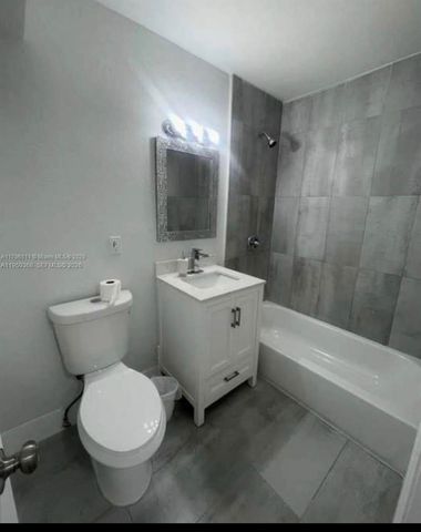 14855 Grant Ln, Homestead, FL 33033