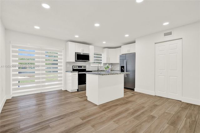 14855 Grant Ln, Homestead, FL 33033