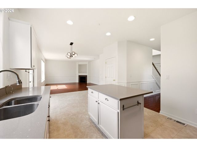 14572 Se CHERRY HILL Ln, Milwaukie, OR 97267