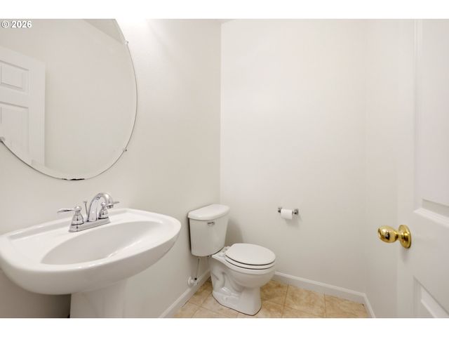14572 Se CHERRY HILL Ln, Milwaukie, OR 97267