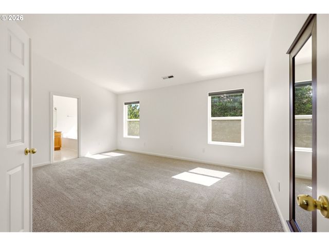 14572 Se CHERRY HILL Ln, Milwaukie, OR 97267