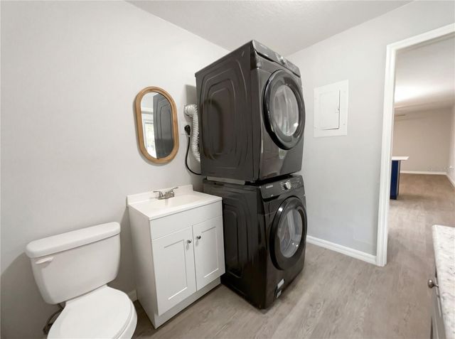 806 WEDGEWOOD DRIVE, Mount Dora, FL 32757