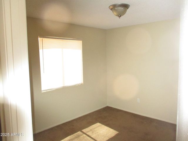 6133 S COLLEGE Avenue, Tempe, AZ 85283