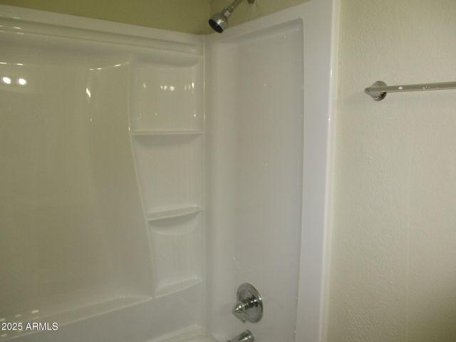 6133 S COLLEGE Avenue, Tempe, AZ 85283