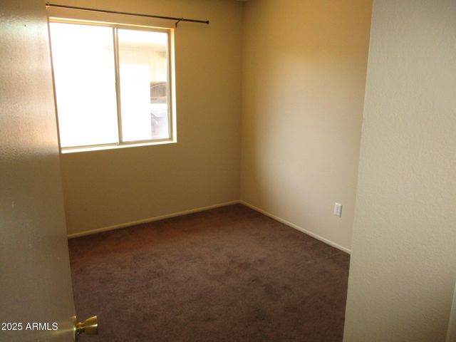 6133 S COLLEGE Avenue, Tempe, AZ 85283