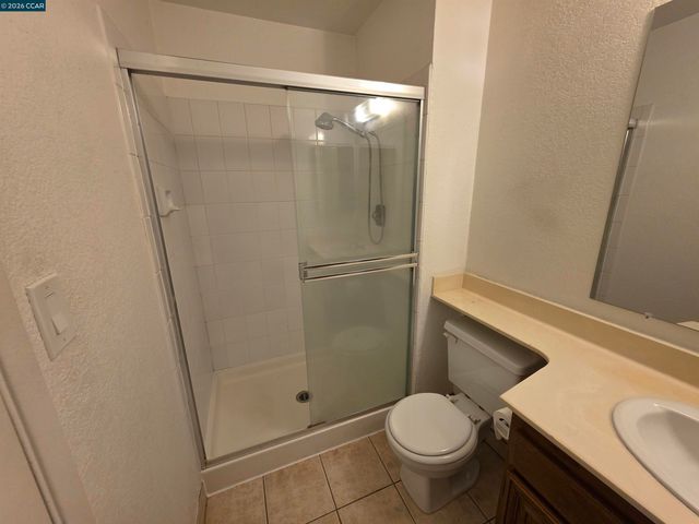 2581 El Portal Dr C, San Pablo, CA 94806