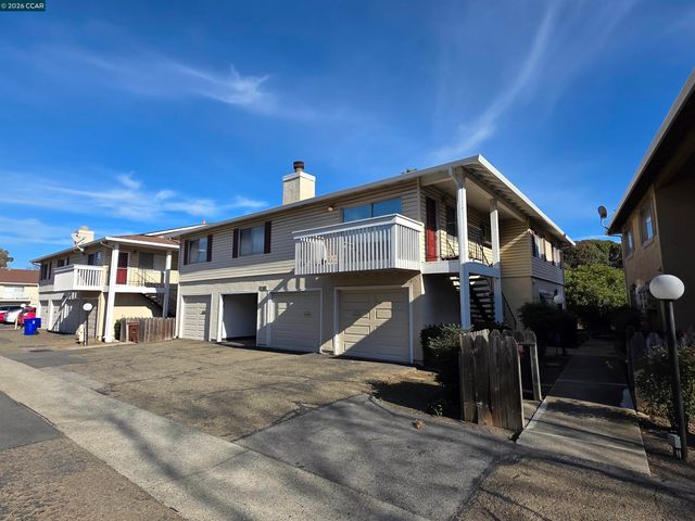 2581 El Portal Dr C, San Pablo, CA 94806