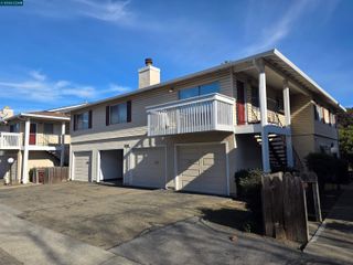 2581 El Portal Dr C, San Pablo, CA 94806