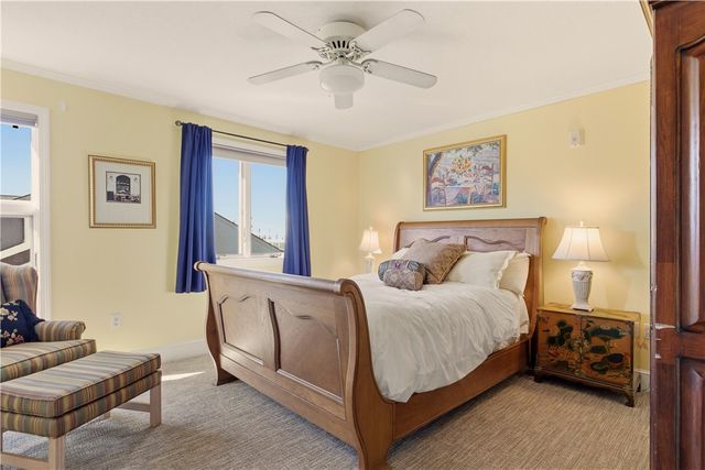 216 Goddard Row, Newport, RI 02840