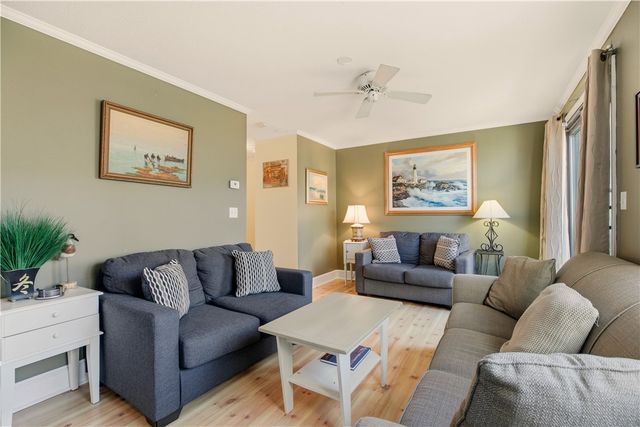216 Goddard Row, Newport, RI 02840